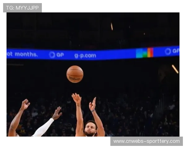 勇士三分战术奏效,近4场均命中20+远投 勇士三分战术奏效,近4场均命中20+远投